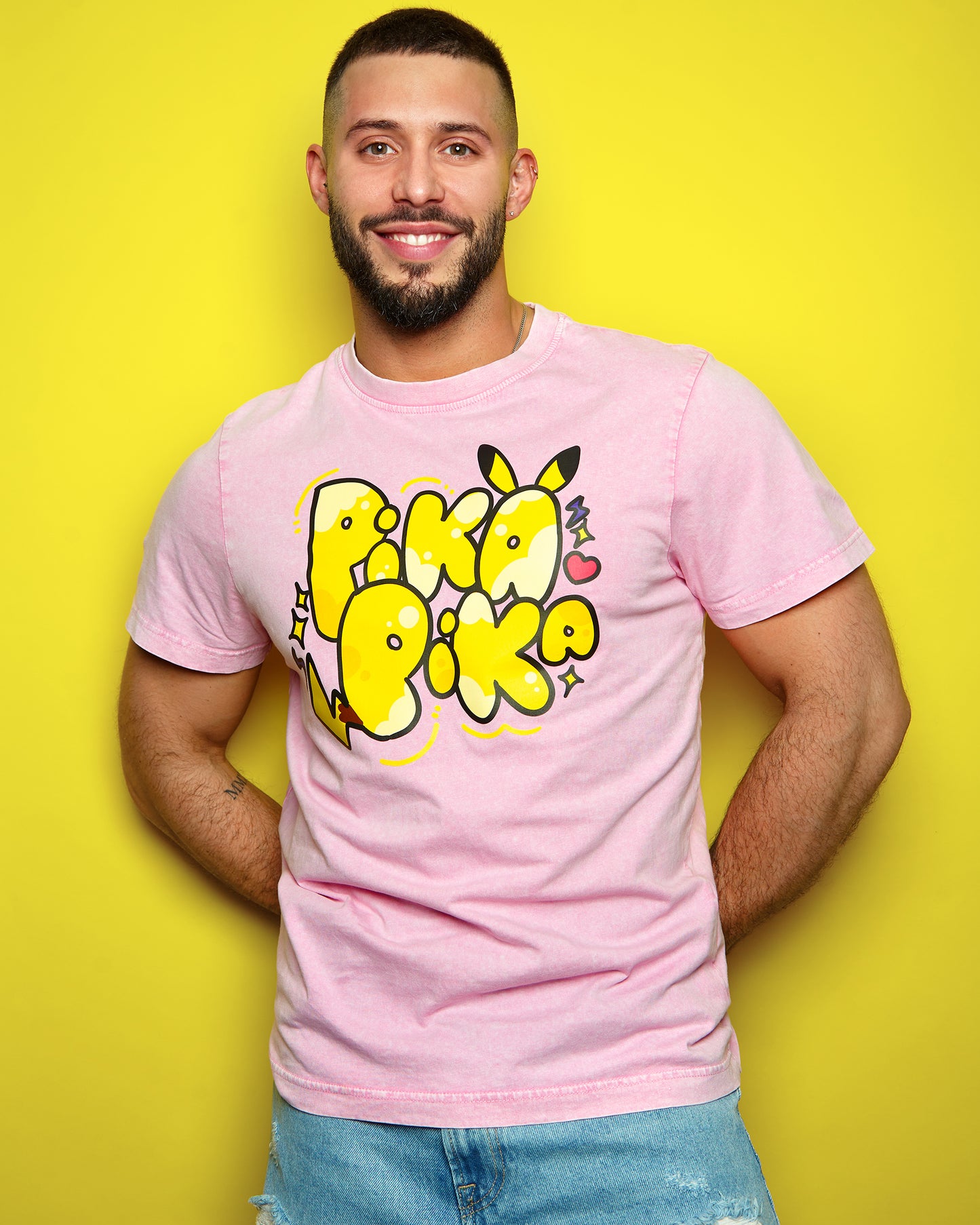 Gaymer: Yellow slogan tshirt - acid wash light pink