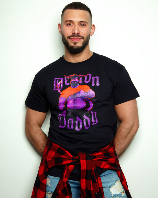 Demon daddy: chunky, hairy demon daddy on black - tshirt