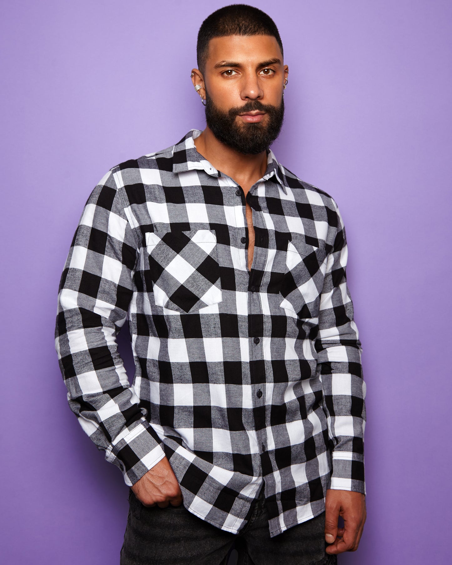 Classic checked flannel shirt - black and white