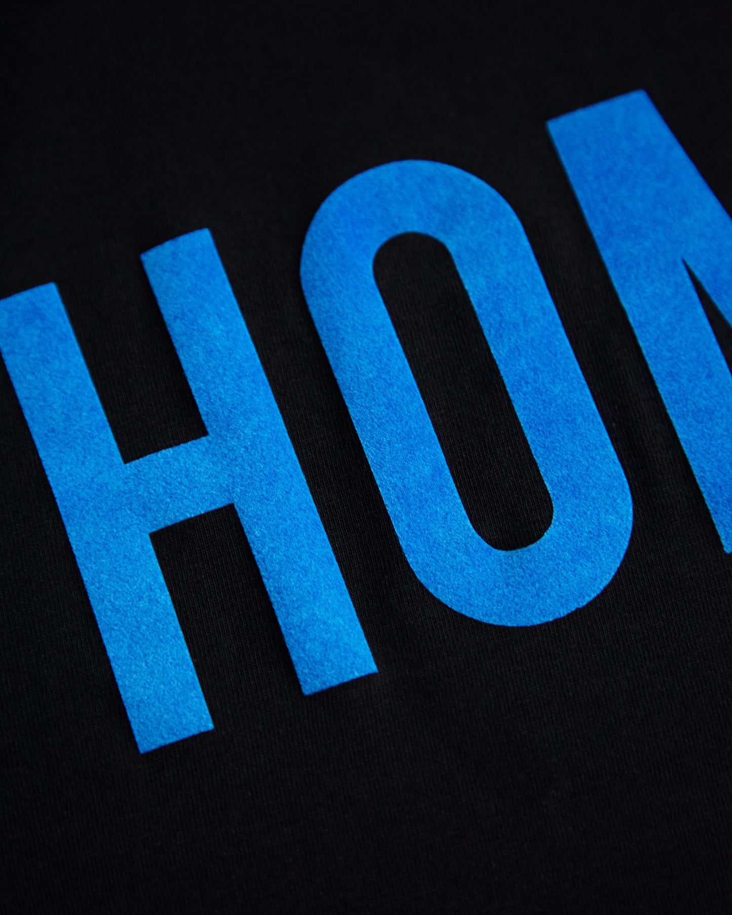 HOMO Logo, blue flock muscle fit tee - black