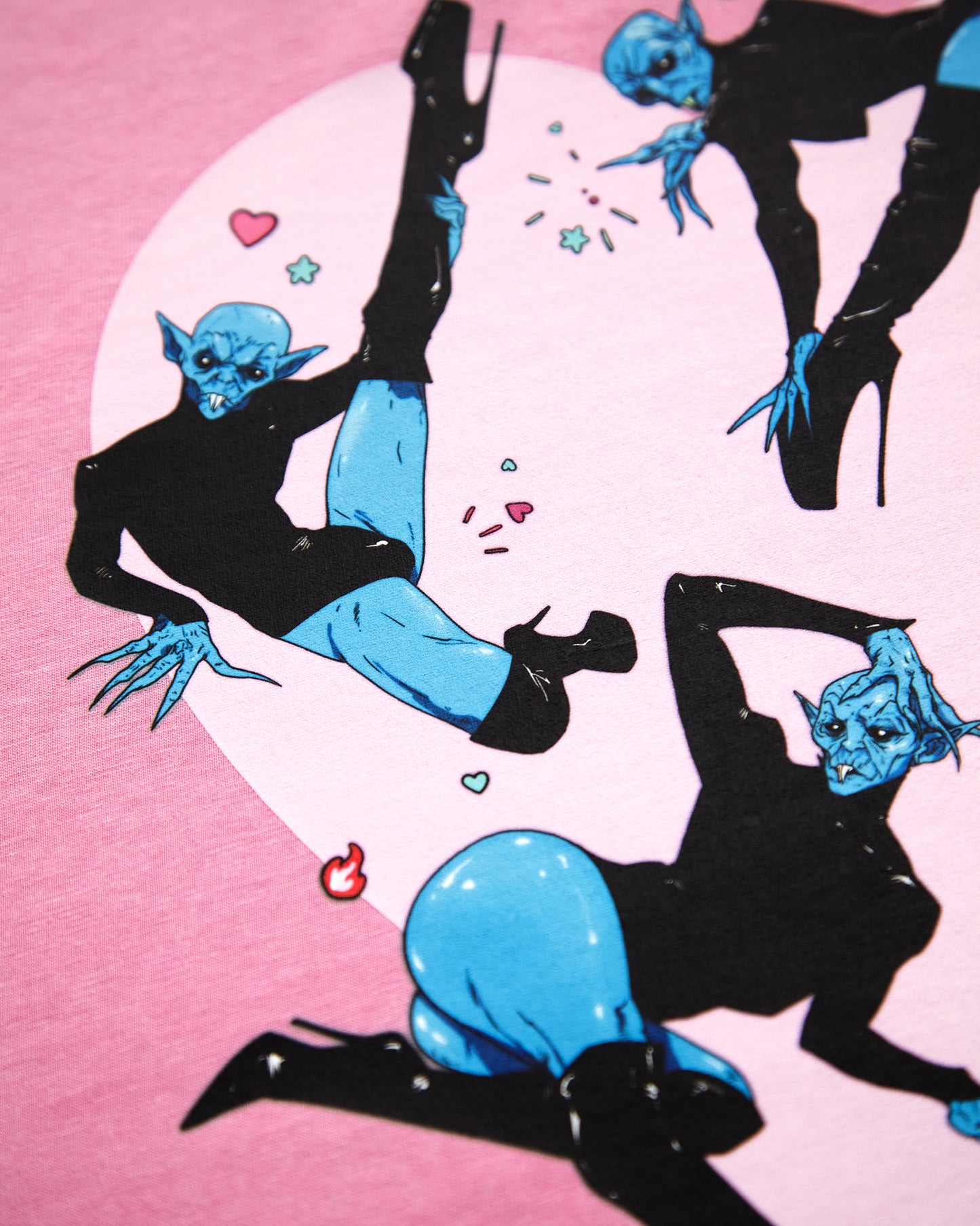 Demon core: Voguing Vampires on pink acid wash - t-shirt