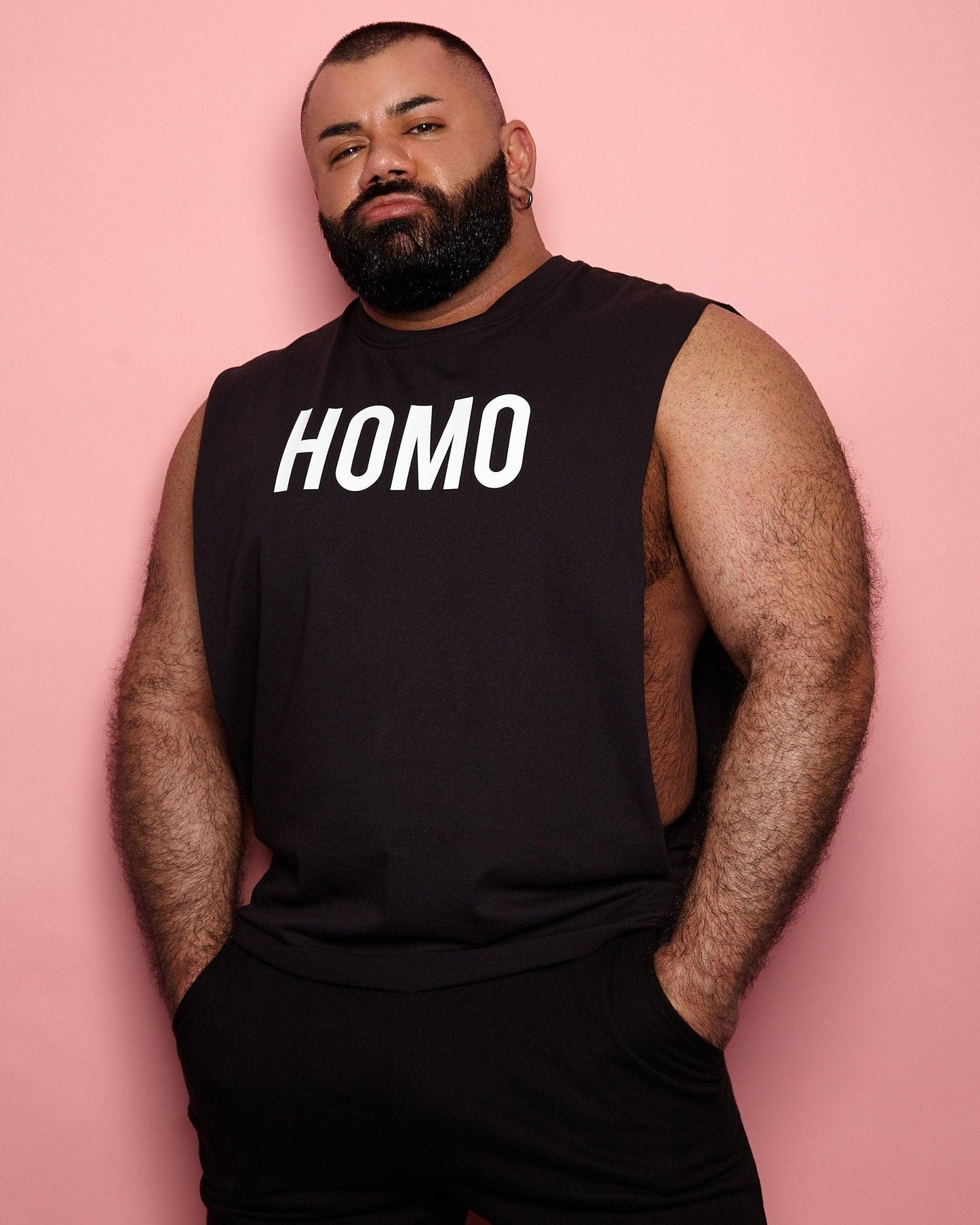 HOMO Logo, White on Black - Sideless